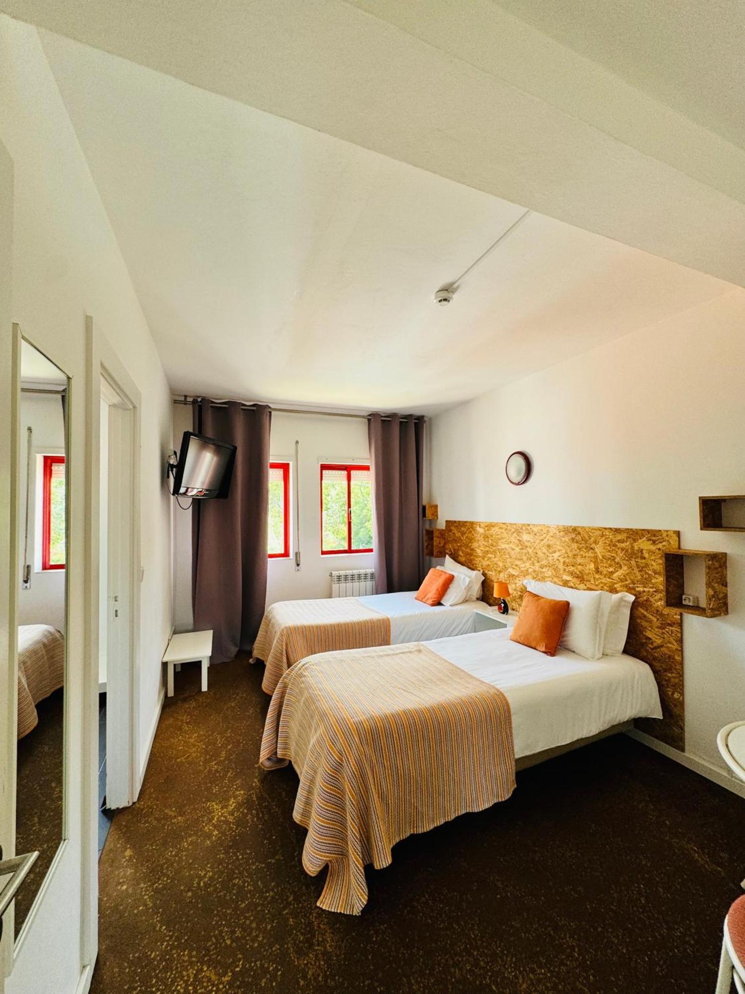 Nature & Beach Guest Rooms, Aldeamento Turistico Do Camarido Cristelo  Phòng bức ảnh